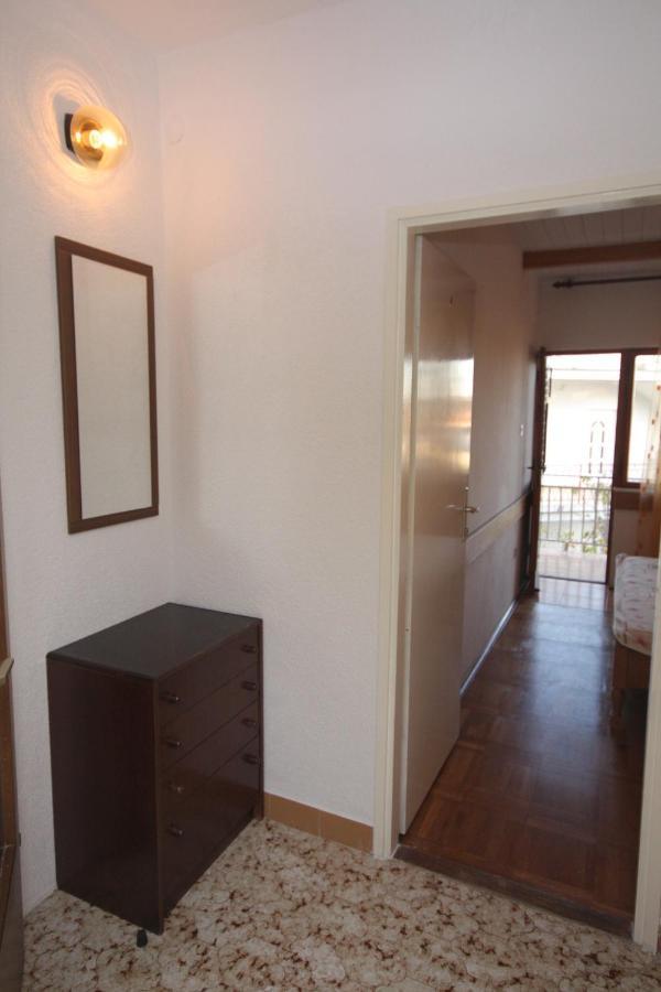 Apartments With A Parking Space Baska Voda, Makarska - 2709 ภายนอก รูปภาพ